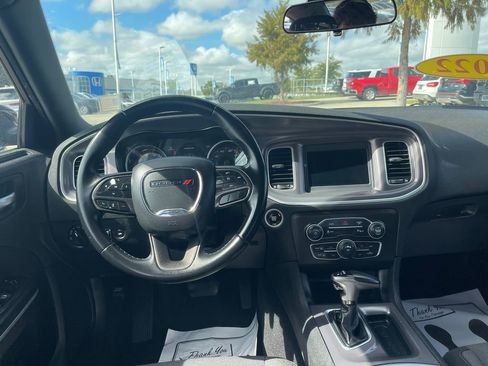 Used 2022 Dodge Charger SXT image 27
