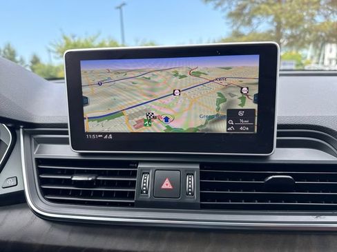 Used 2019 Audi Q5 2.0T Premium Plus w/ Premium Plus Package AWD/4WD image 23