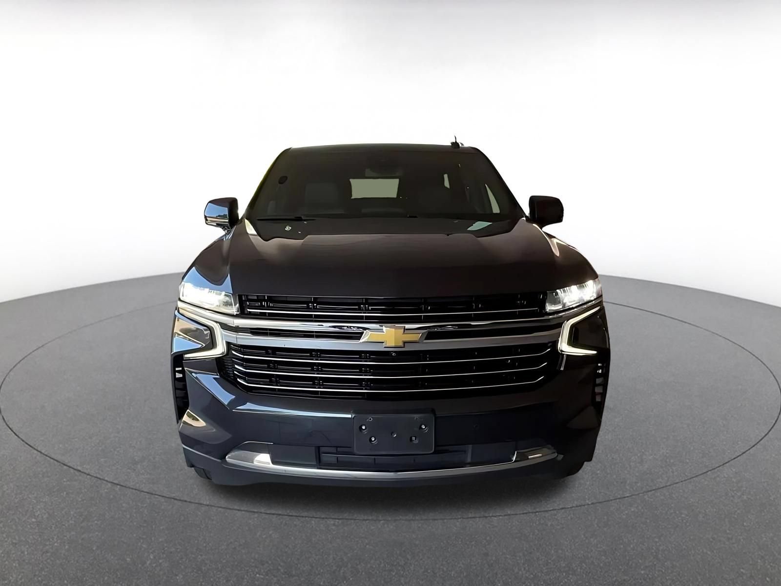 Used 2024 Chevrolet Tahoe LT w/ Luxury Package RWD image 4