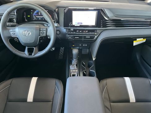 New 2026 Toyota Camry SE image 3