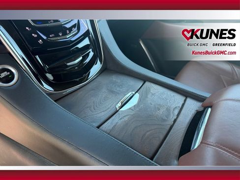 Used 2016 Cadillac Escalade Luxury AWD/4WD image 31