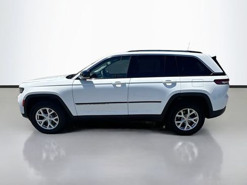 Used 2023 Jeep Grand Cherokee Limited AWD/4WD image 9
