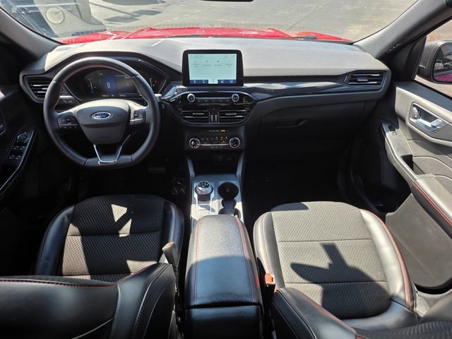Used 2025 Ford Escape ST-Line w/ Equipment Group 301A FWD image 40