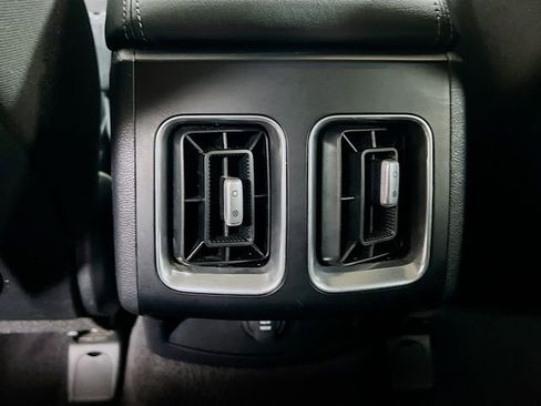 Certified 2025 Kia Sorento LX FWD image 24