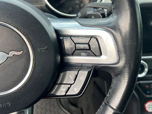 Used 2017 Ford Mustang Premium image 28