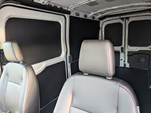 New 2026 Ford Transit 250 148 Medium Roof RWD image 24