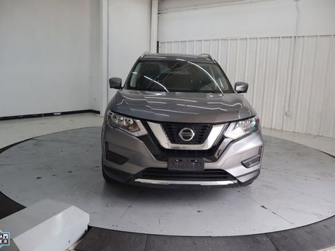 Used 2020 Nissan Rogue SV w/ Premium Package image 11