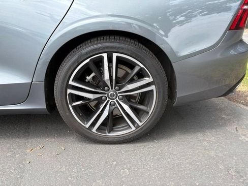 Used 2019 Volvo S60 T6 R-Design AWD/4WD image 10