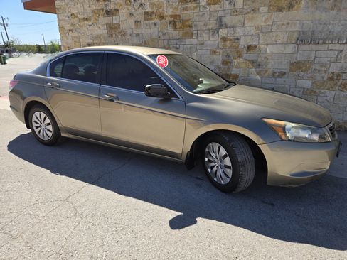 Used 2010 Honda Accord LX image 18