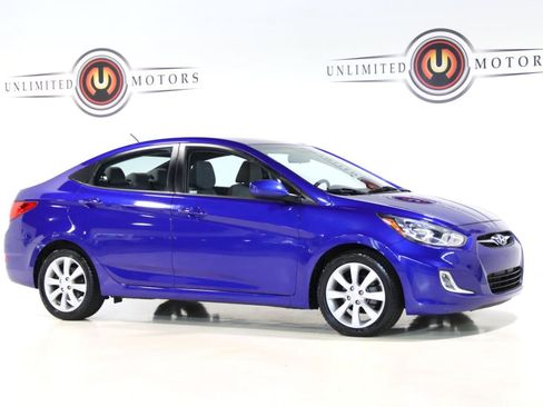 Used 2013 Hyundai Accent GLS w/ Premium Pkg FWD image 6