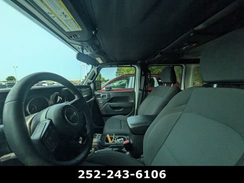 Used 2023 Jeep Wrangler Unlimited Sport AWD/4WD image 10