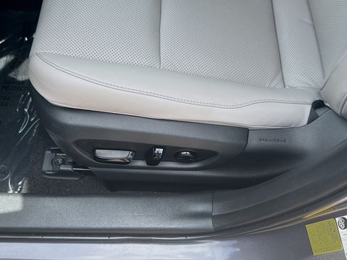 Used 2023 Lexus UX 250h FWD w/ Accessory Package (Z1) image 17