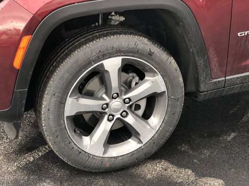 New 2026 Jeep Grand Cherokee Limited AWD/4WD image 10