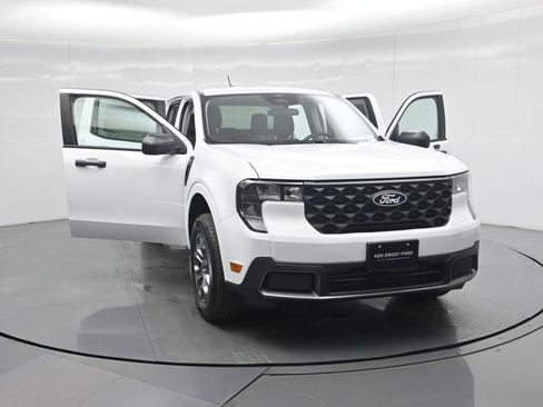 New 2026 Ford Maverick XLT image 30