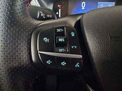Used 2025 Ford Escape ST-Line w/ Tech Pack #1 FWD image 19