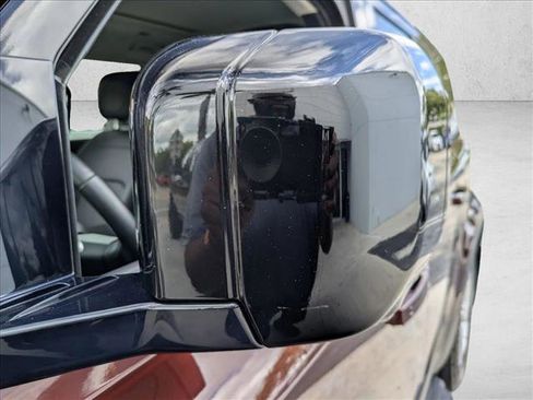 Used 2023 Land Rover Defender 130 First Edition image 6