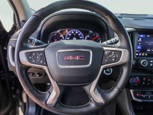 Used 2022 GMC Terrain Denali w/ Denali Premium Package AWD/4WD image 15