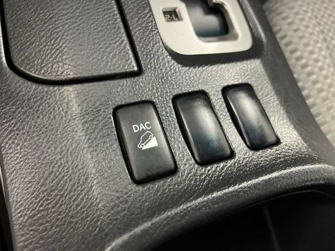 Used 2006 Toyota 4Runner SR5 AWD/4WD image 30