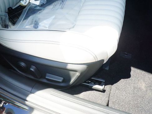 Certified 2025 Genesis G70 2.5T w/ Sport Prestige Package image 24