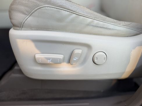 Used 2013 Lexus GX 460 image 26