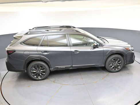 Certified 2025 Subaru Outback Onyx Edition AWD/4WD image 41