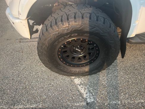 Used 2018 Toyota Tundra 1794 Edition AWD/4WD image 3