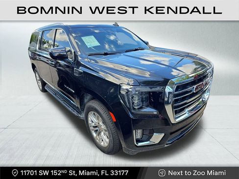 Used 2023 GMC Yukon XL SLT image 1