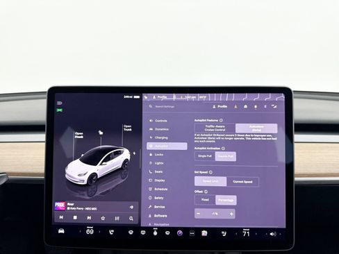 Used 2023 Tesla Model 3 Standard Range RWD image 10