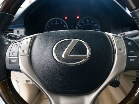 Used 2013 Lexus ES 350 w/ Luxury Pkg FWD image 8