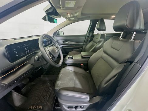 Used 2024 Nissan Ariya FWD image 13
