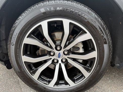 Used 2025 Ford Explorer ST-Line image 30