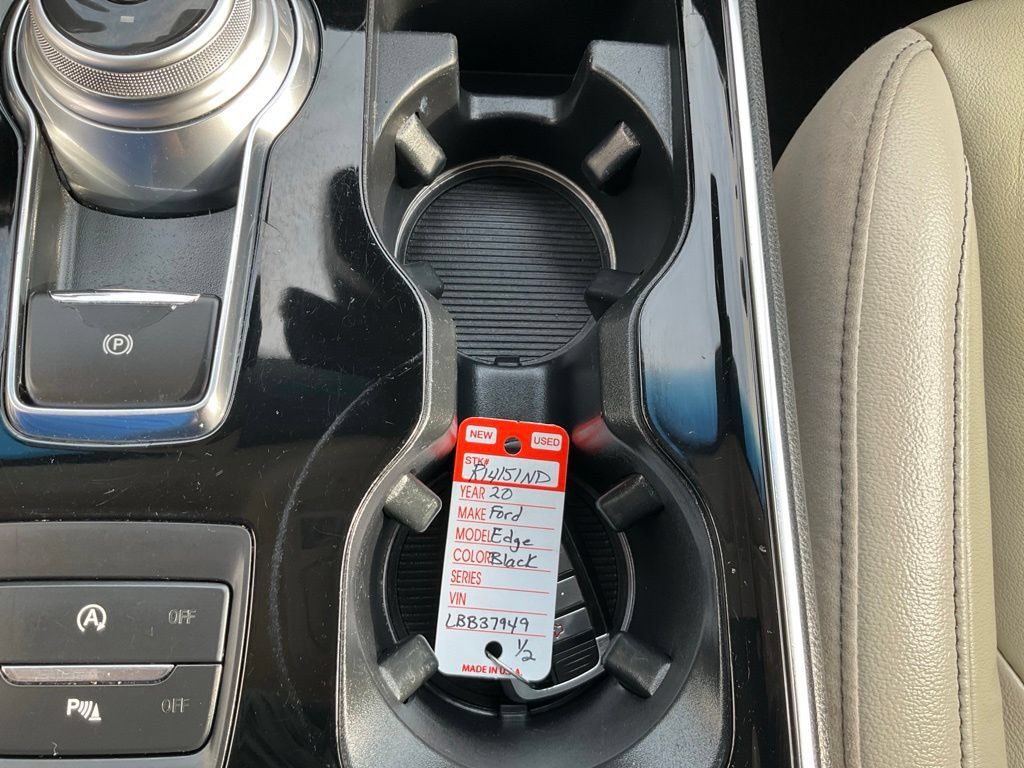 Used 2020 Ford Edge Titanium w/ Cargo Accessory Package FWD image 18