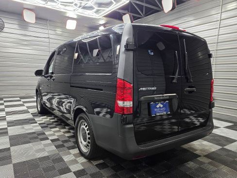Used 2018 Mercedes-Benz Metris Passenger image 8