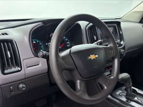Used 2019 Chevrolet Colorado W/T RWD image 24