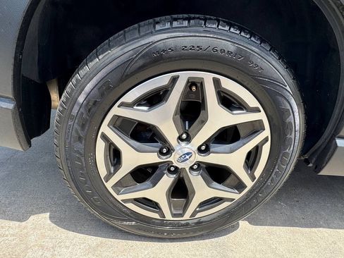 Used 2021 Subaru Forester Premium AWD/4WD image 33