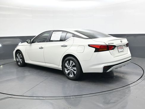 Certified 2025 Nissan Altima 2.5 S image 6