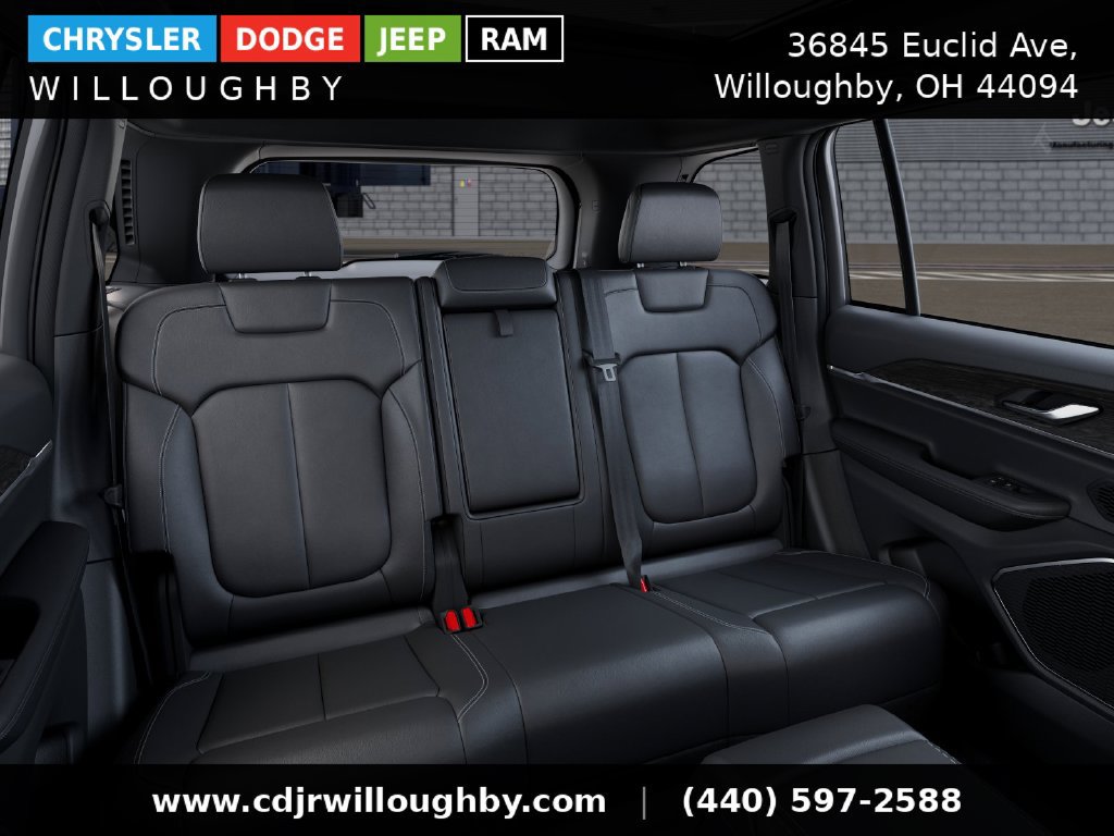 New 2026 Jeep Grand Cherokee Limited w/ Limited Altitude Package AWD/4WD image 18