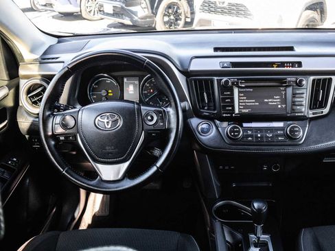 Certified 2017 Toyota RAV4 XLE w/ All Weather Liner Package image 19