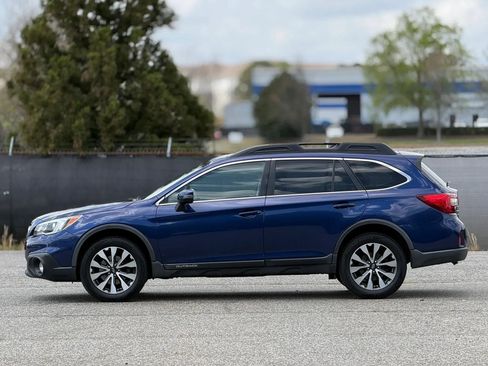 Used 2015 Subaru Outback 3.6R Limited image 8