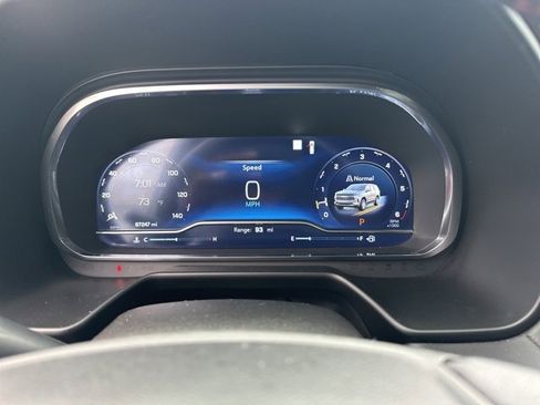 Used 2022 Chevrolet Tahoe RST w/ Sport Performance Package image 16