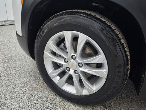 Used 2023 Chevrolet TrailBlazer LS FWD image 27