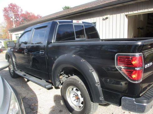 Used 2011 Ford F150 Lariat w/ Lariat Chrome Pkg image 6