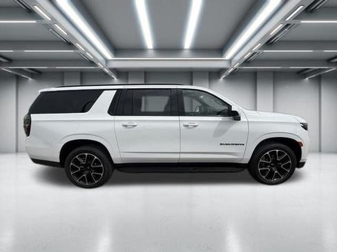Used 2023 Chevrolet Suburban RST AWD/4WD image 1