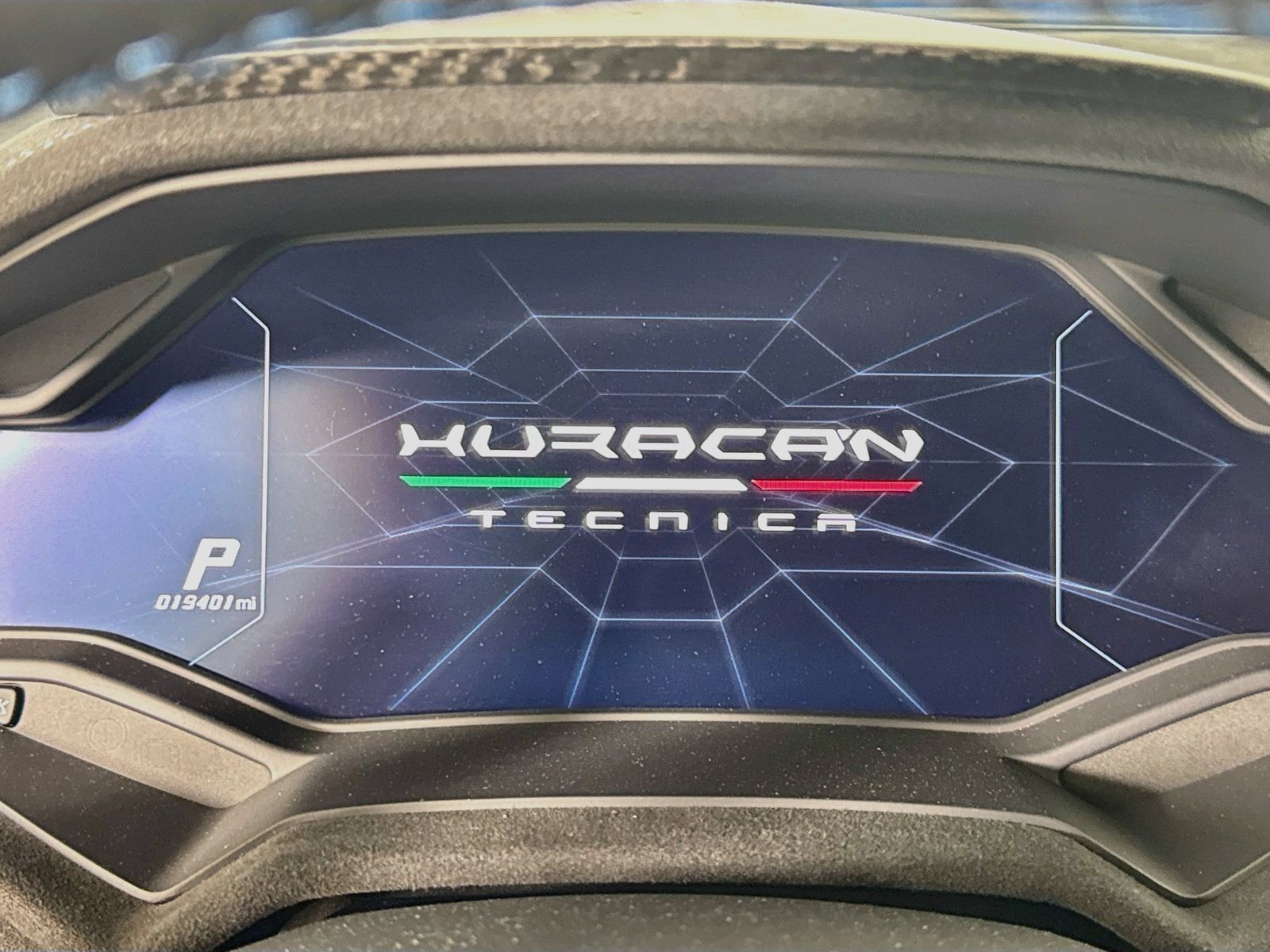 Used 2023 Lamborghini Huracan Tecnica RWD image 11