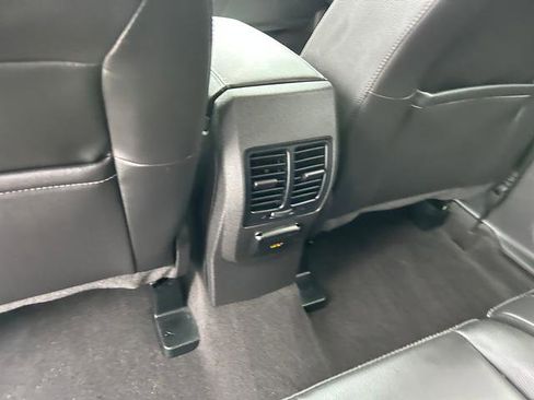 Used 2019 Ford Escape Titanium image 15