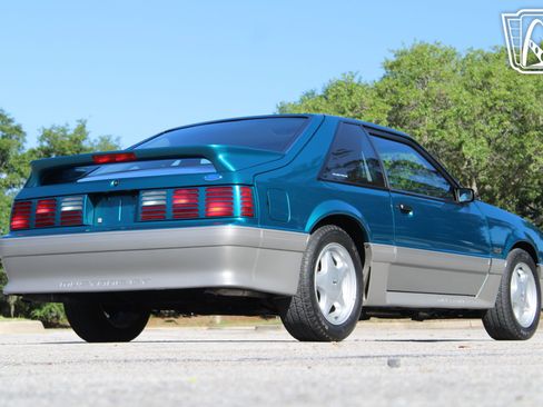 Used 1993 Ford Mustang GT RWD image 8