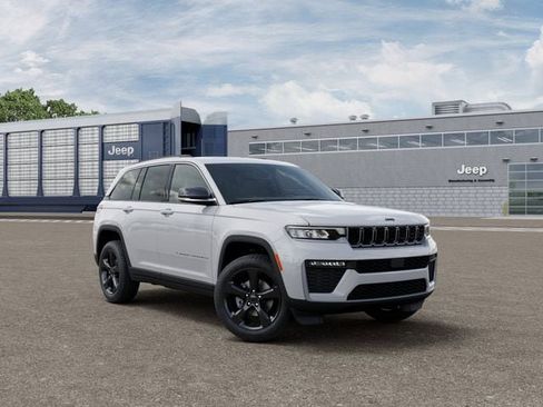 New 2026 Jeep Grand Cherokee Limited w/ Limited Altitude Package image 3