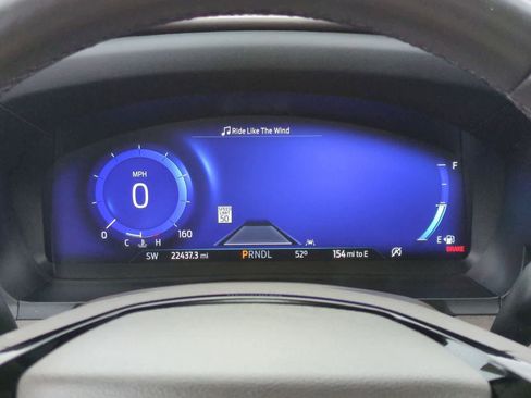 Used 2023 Ford Explorer Platinum w/ Technology Package AWD/4WD image 35