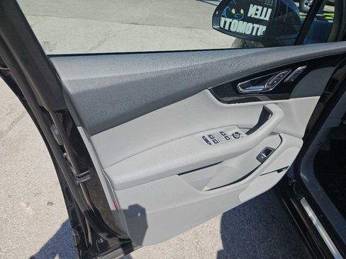 Used 2017 Audi Q7 3.0T Prestige w/ Prestige Package image 9