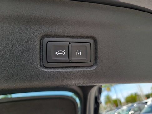 New 2027 Audi Q6 e-tron Premium Plus AWD/4WD image 31